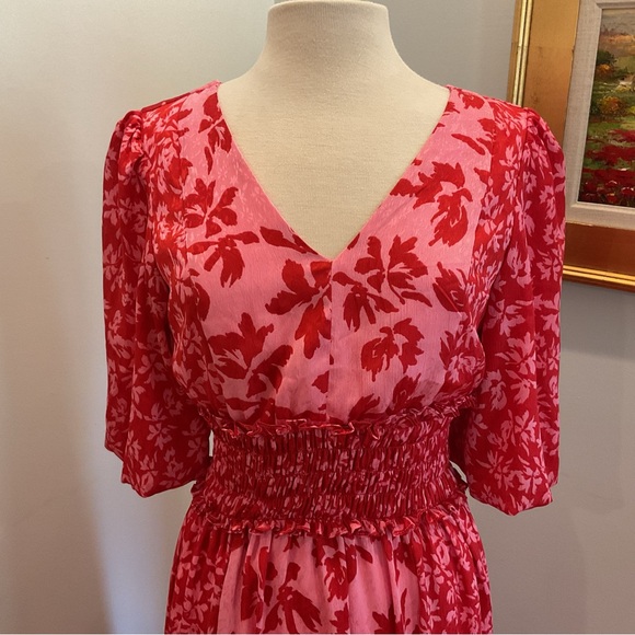 Taylor Smocked Waist Dress‎ - Picture 3 of 12